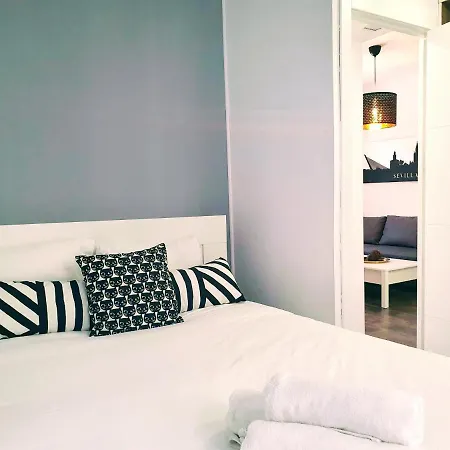 Recien Renovado Junto A Santa Justa Y El Centro Apartment
