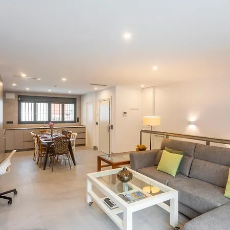 Bajeles Duplex-atico Urban Apartment