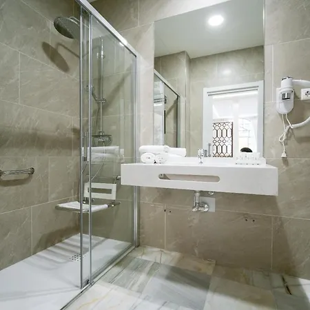 Apartahotel Arco Macarena Lofts Sevilla