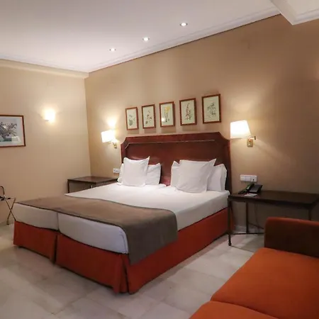 Hotel San Gil 4*