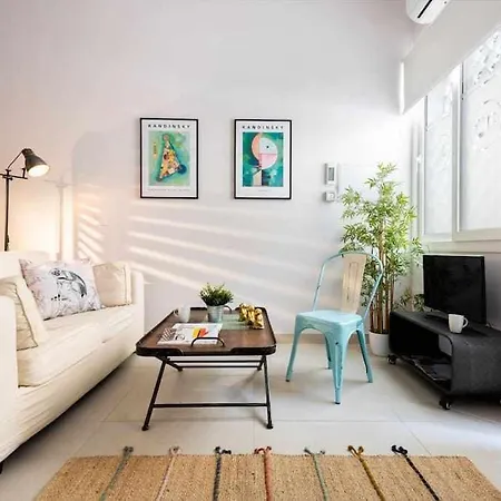 Monkeys Pinoloft Nuevo Torneo Apartment *