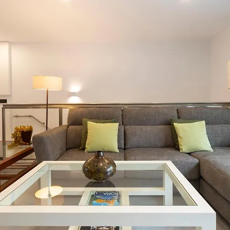 Bajeles Duplex-atico Urban Apartment *