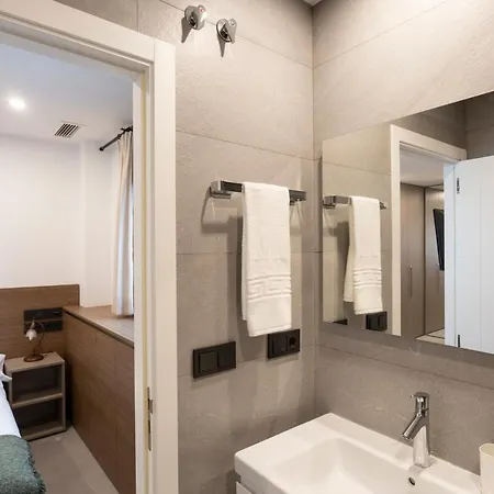 Bajeles Duplex-atico Urban Apartment