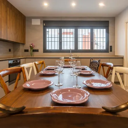 Bajeles Duplex-atico Urban Apartment *