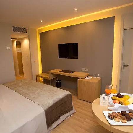 Hotel M.a. Congresos 4*