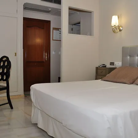 Hotel Sercotel Dona Carmela Sevilla
