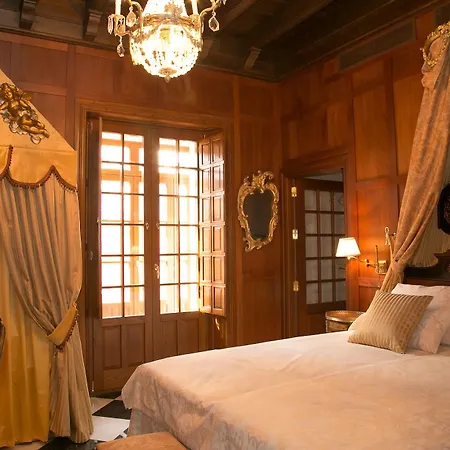 Hotel Ateneo 4*