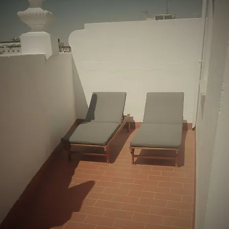 Petit Palace Puerta De Triana מלון 3*