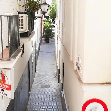 Isg Alhondiga Piso Nuevo Piscina Casco Antiguo8p Appartement