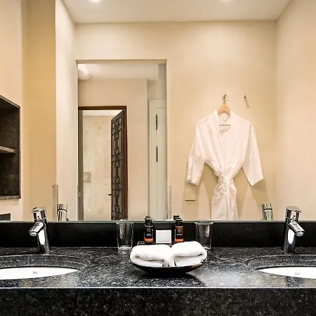 Corral Del Rey البوتيكي 3*