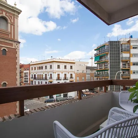 Apartment Luminoso Y Acoger Loft, Excelente Ubicacion Seville