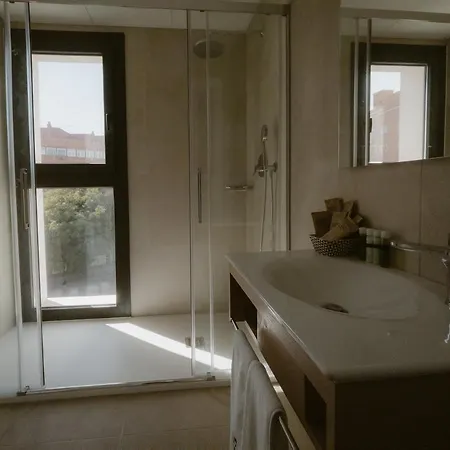 Petit Palace Vargas 2* סביליה