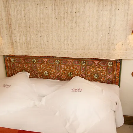 Hotel Alcoba Del Rey De