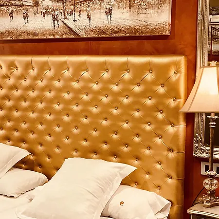 Palace 3*