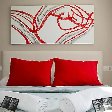 Apartamento De Dos Dormitorios En La Macarena * Seville