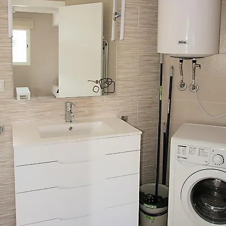 Apartamento De Dos Dormitorios En La Macarena *