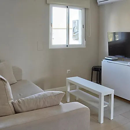 Apartamento De Dos Dormitorios En La Macarena Apartment