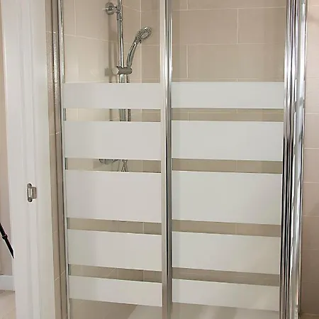 Apartamento De Dos Dormitorios En La Macarena Apartment