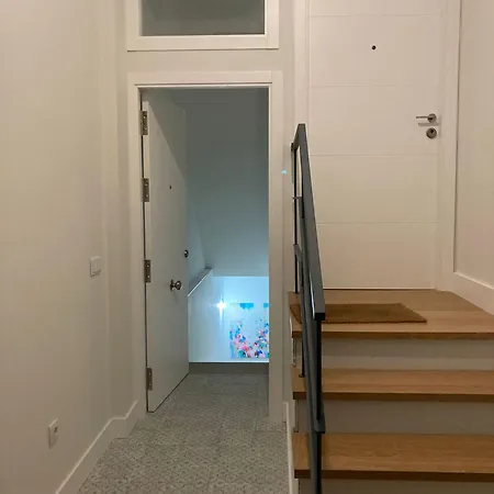 Apartment Acogedor En Semisotano Con Patio Y Cerca De La Plaza De Espana Seville