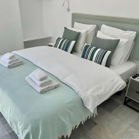 Apartment Ad1b Arenal 3br Apartment, 250 Mtrs From Cathedral *
