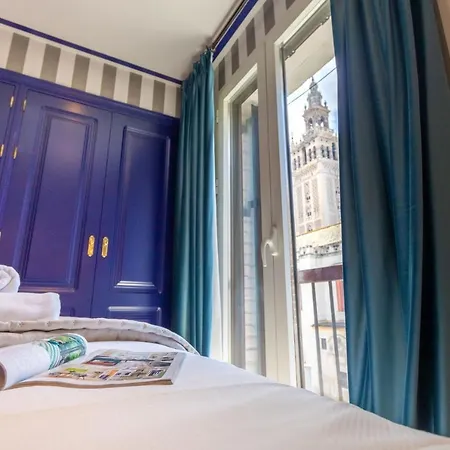 Ohliving Giralda * Seville