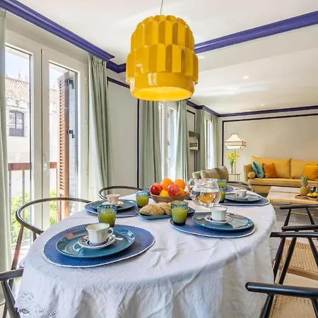 Ohliving Giralda * Seville