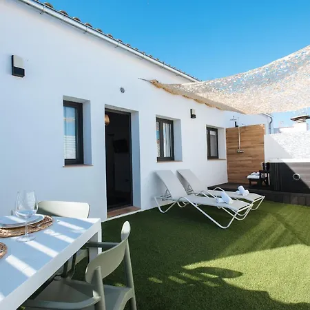 Apartment Lola De Triana *