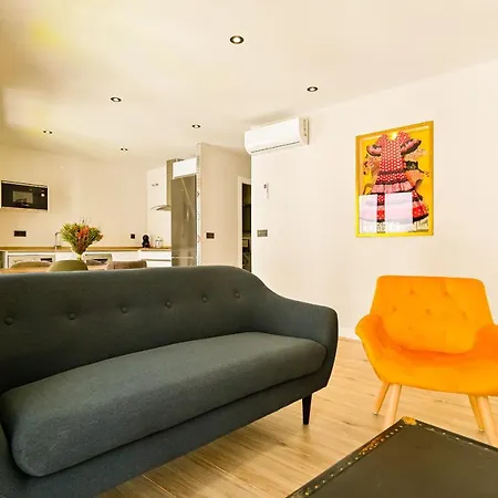 Luxury Parasol Sr Apartment *