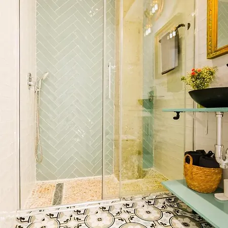 Luxury Parasol Sr Apartment
