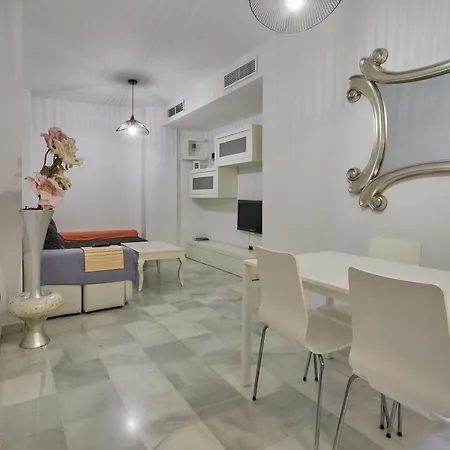 Two Bedrooms Leonor Davalos *