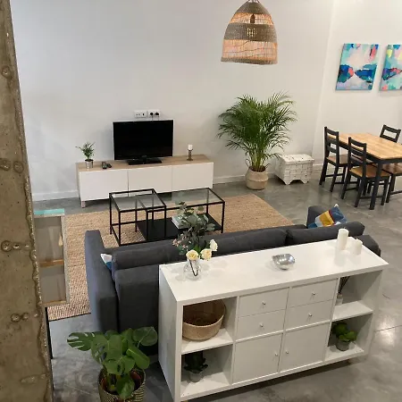 Apartment Acogedor En Semisotano Con Patio Y Cerca De La Plaza De Espana