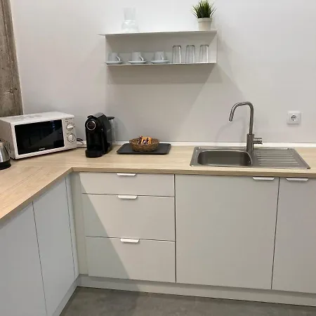 Acogedor En Semisotano Con Patio Y Cerca De La Plaza De Espana Apartment Seville