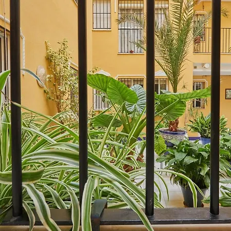Two Bedrooms Leonor Davalos * Севилья