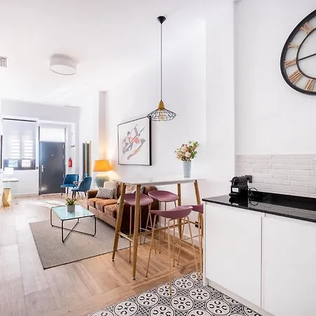 Behouse Macarena Apartment *
