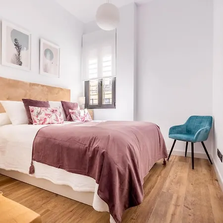 Behouse Macarena Apartment
