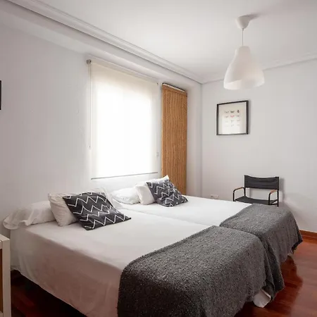 Calle San Jacinto, 57 Seville