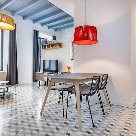 Pop Art, 2bd Ground Seville