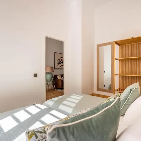 Apartment Behouse Macarena Sevilla