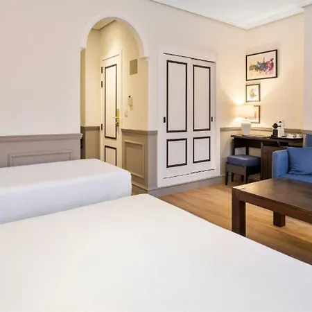 H10 Corregidor Boutique Hotel 3*