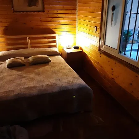 La Apartment *