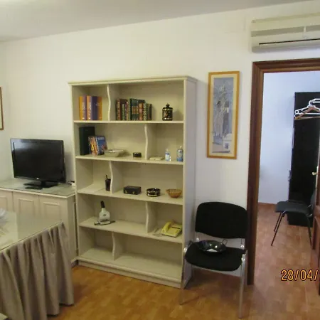 Apartment Lopez De Gomara 57