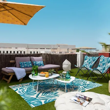 Monkeys Luxury Penthouse Cathedral & Terrace Apartment *