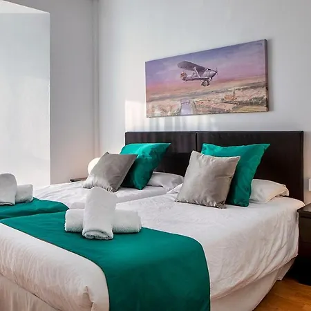 Homefeel Cartuja Apartment *