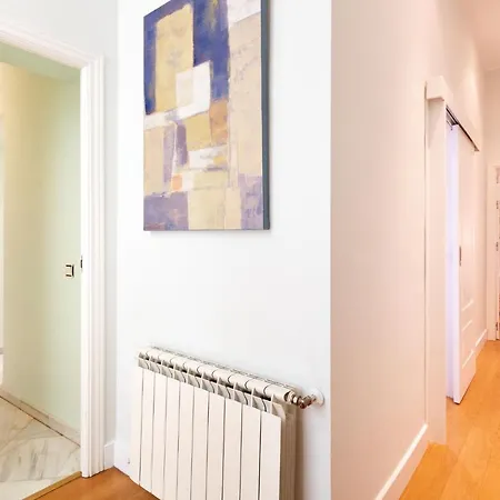 Museum Duplex And Patios, Historical Center, 8 Pax * Séville