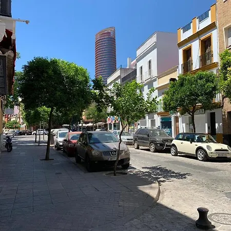 Appartamento Precioso Duplex En Triana - Wifi Gratis *