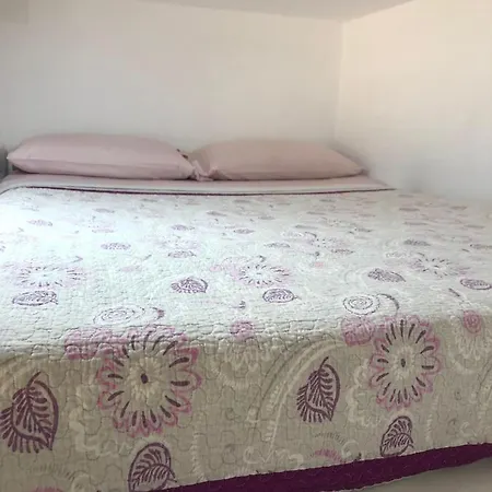 Hercules Apartment *