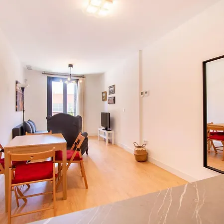 Apartment San Hermenegildo Walls By Valcambre *