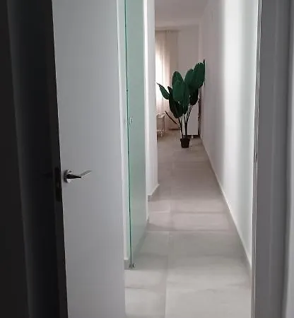 Apartamento Casco Historico Con Atico. *