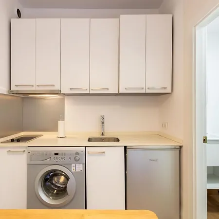 Apartment Conde Courtyard By Valcambre Seville