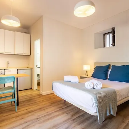 Conde Courtyard By Valcambre Apartment Seville
